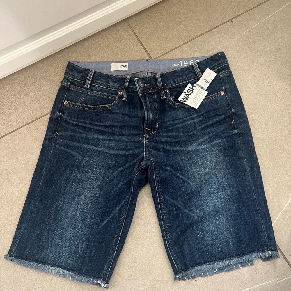 BRAND NEW GAP 1969 Bermuda Cut Off Shorts